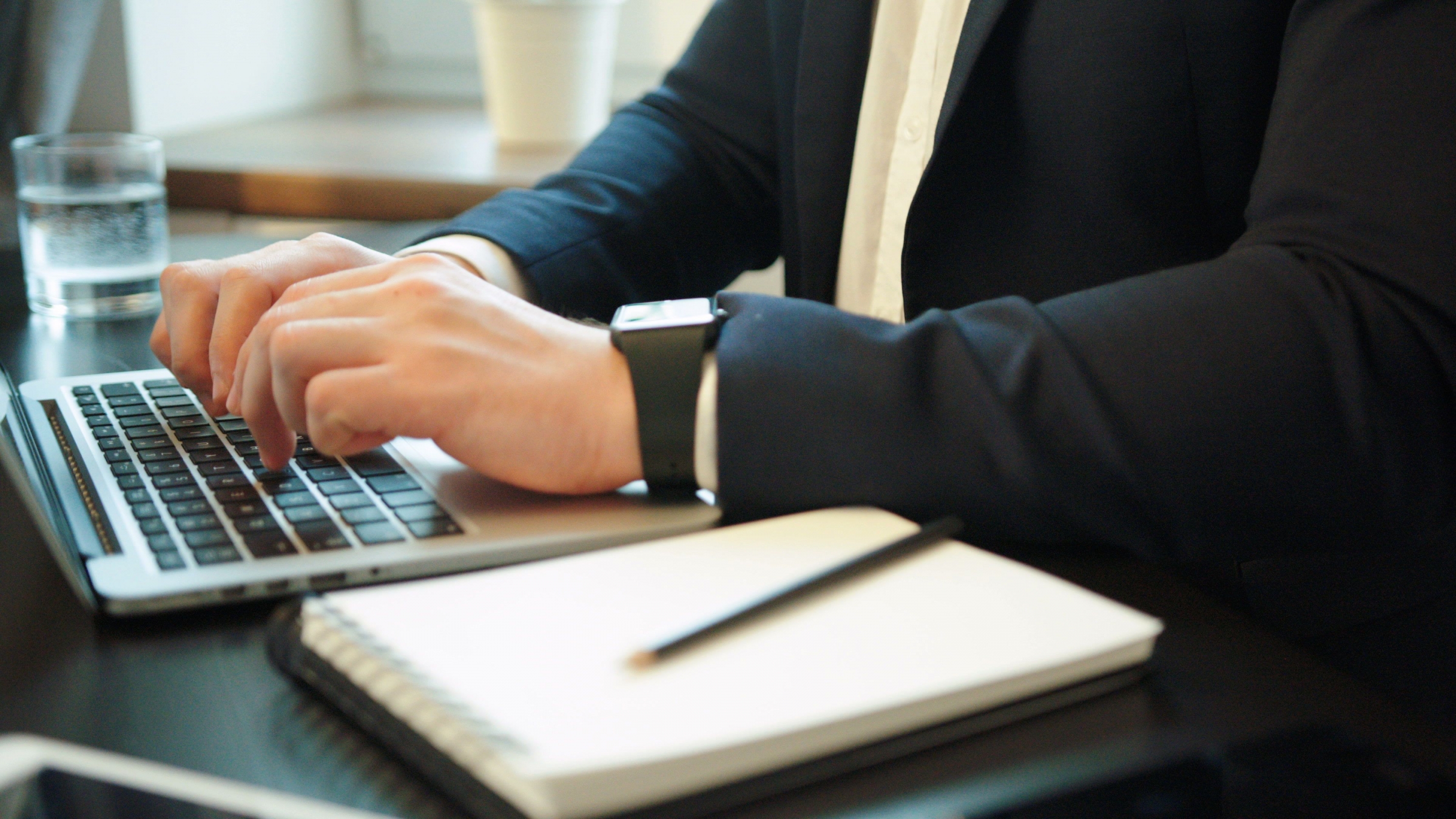 Как да напишем подходяща обява за работа?